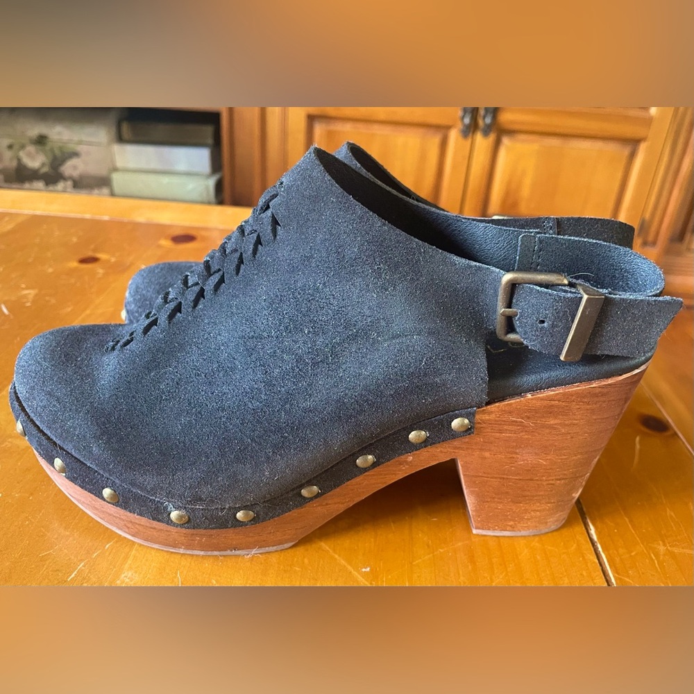 Anthropologie Pilcro Black Suede Clogs 38 Spain